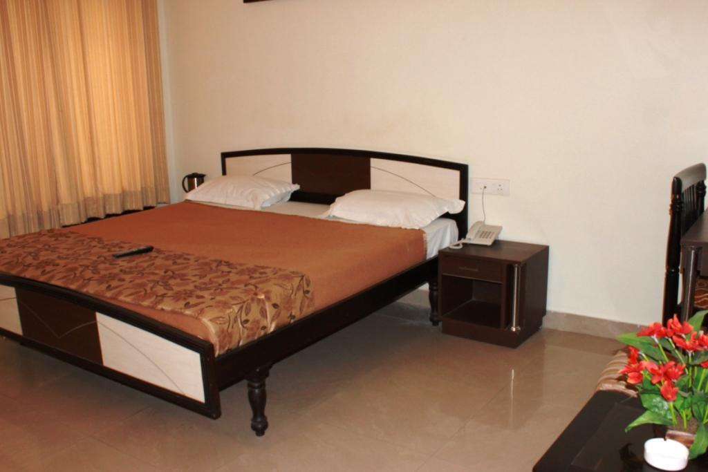 Hotel Utsav Dehradun Ngoại thất bức ảnh