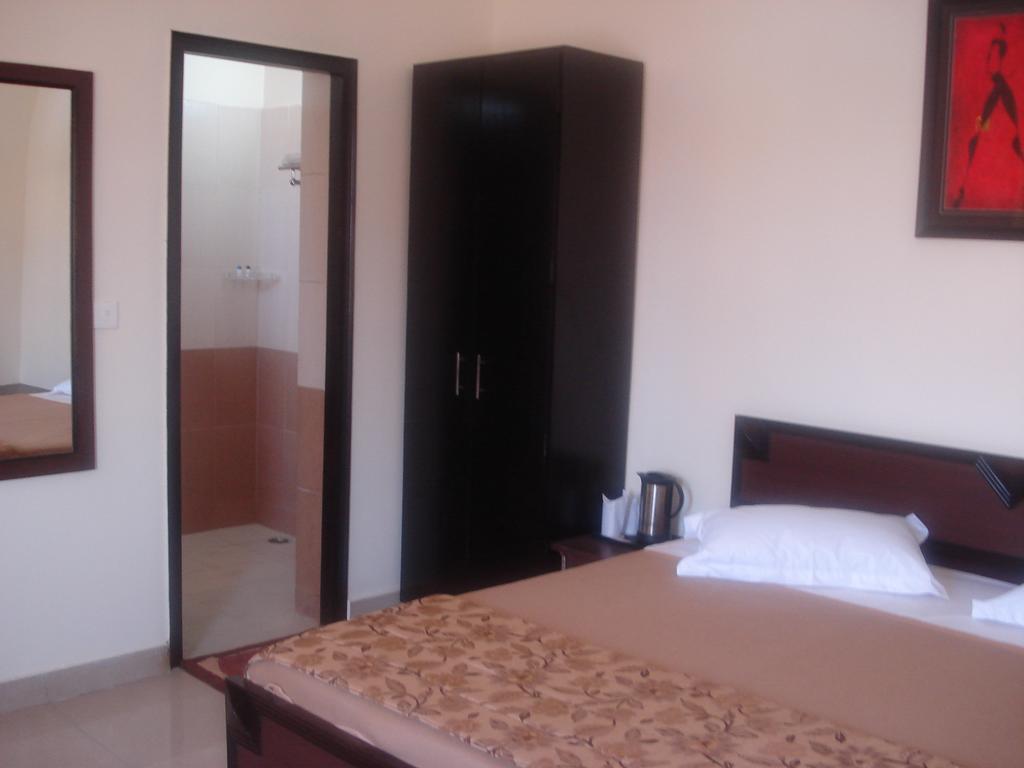 Hotel Utsav Dehradun Ngoại thất bức ảnh