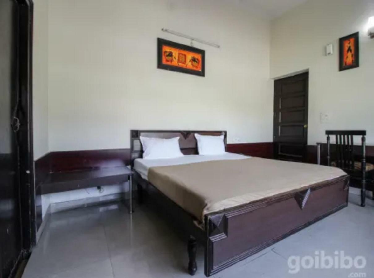 Hotel Utsav Dehradun Ngoại thất bức ảnh
