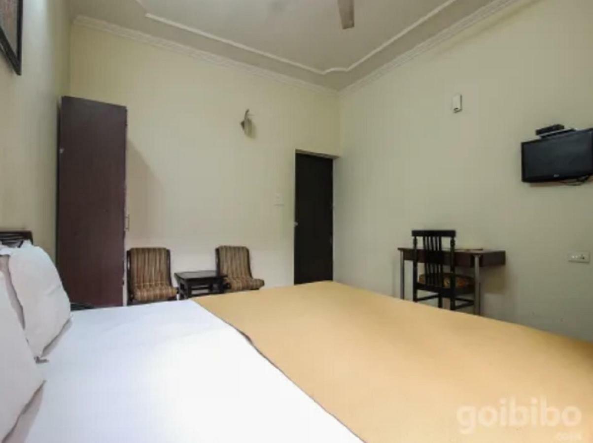 Hotel Utsav Dehradun Ngoại thất bức ảnh